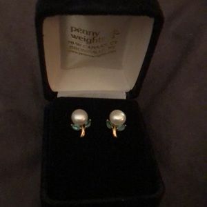 14k Emerald Pearls